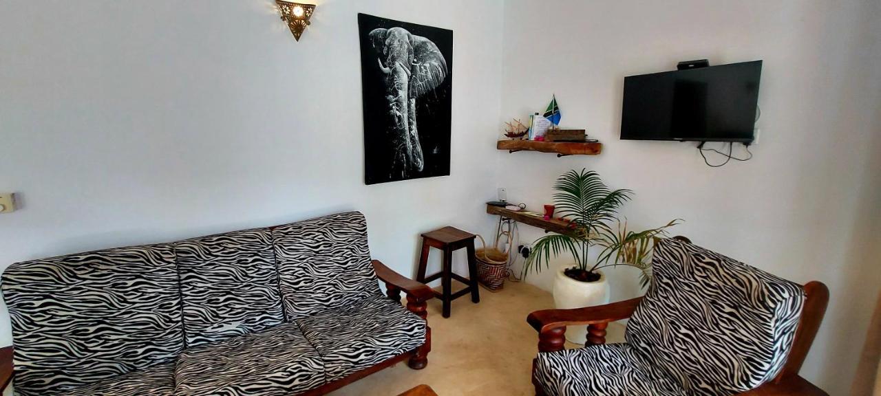 Moyo Apartment Pwani Mchangani Extérieur photo
