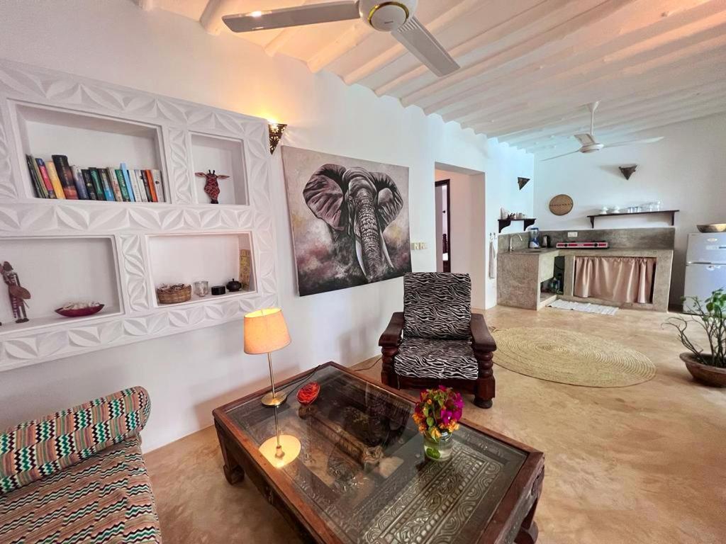Moyo Apartment Pwani Mchangani Extérieur photo